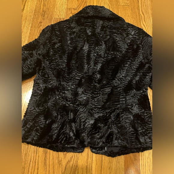 White House Black Market Black waist length faux fur coat size large - Picture 7 of 10